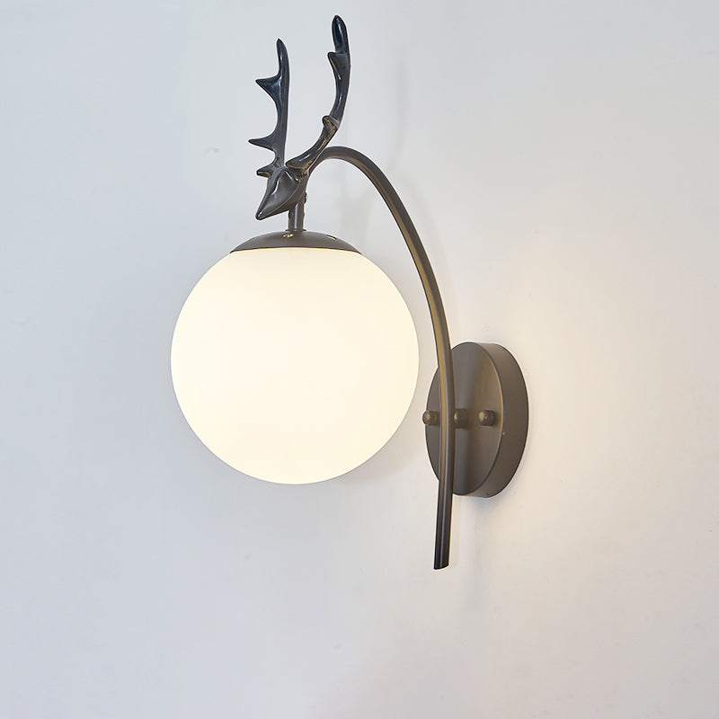 Luces creativas de luz de pared de estilo moderno con sombra de vidrio para dormitorio de hotel