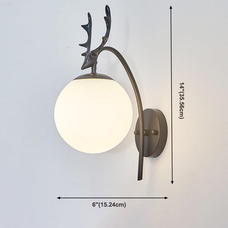 Luces creativas de luz de pared de estilo moderno con sombra de vidrio para dormitorio de hotel