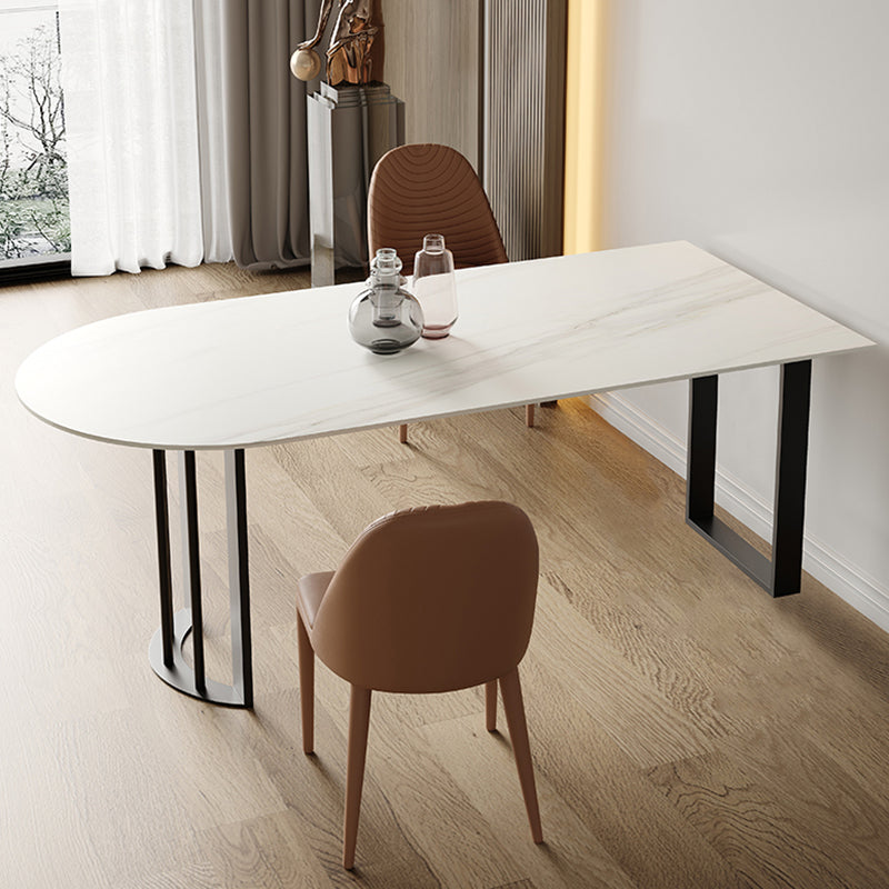 Onregelmatige eettafel van gesinterd steen Moderne eilandtafel met wit/zwart dubbel voetstuk