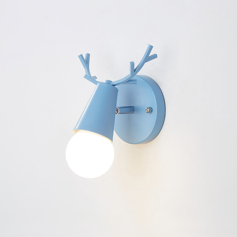 Estilo moderno Luz de lámpara de montaje de pared de 1 luces Lighting de pared de los ciervos de metal