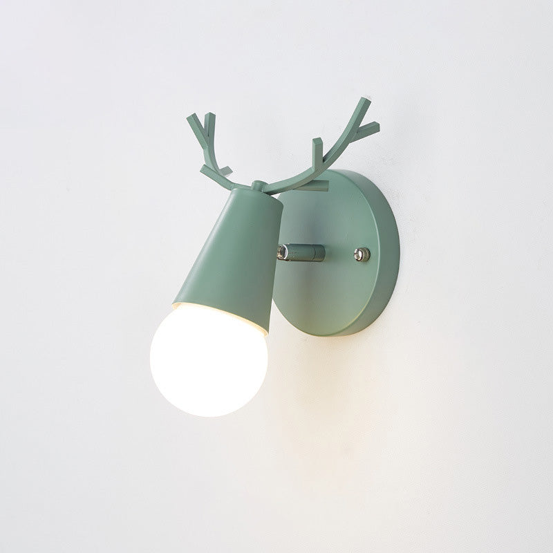 Estilo moderno Luz de lámpara de montaje de pared de 1 luces Lighting de pared de los ciervos de metal