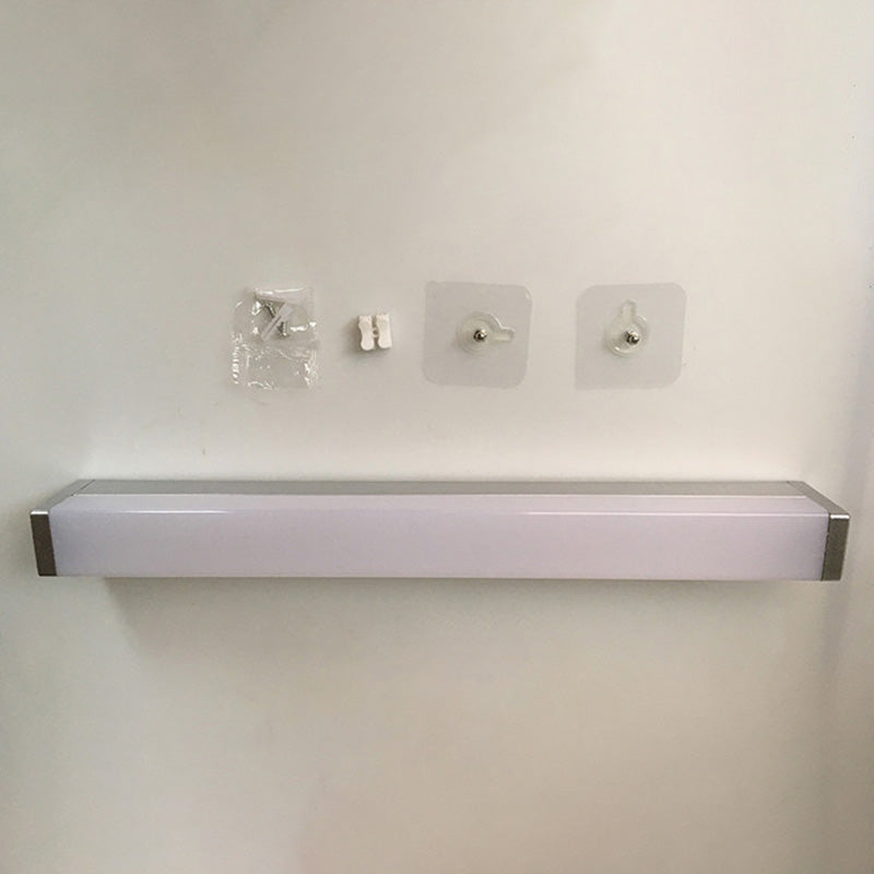 Acconde da muro di tonalità lineare a 1 luce moderna moderna illuminazione da parete specchio in stile semplice in bianco