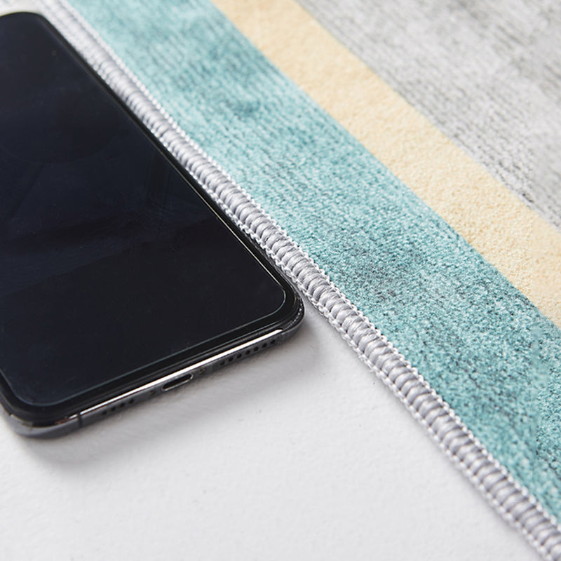 Grey Tone Triangle Print Rug Polyester Nordic Carpet Non-Slip Backing Indoor Rug for Home Decoration