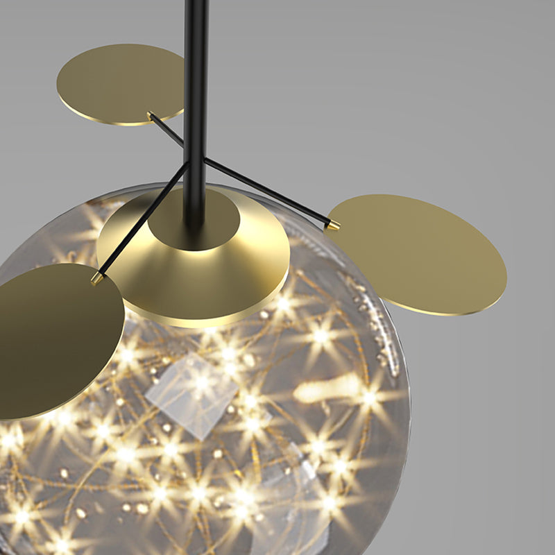 Moderne hangluchting voor Kijkeiland Globe Chandelier Island Lighting Ideas