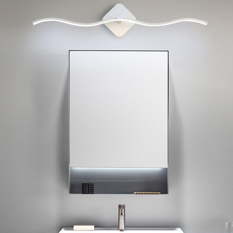 Modern Simple Fashion Style Linear Shade Wall Sconce Metal 1 Approches légères