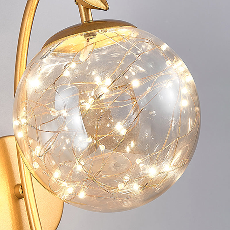 Lampada montata a parete interna da 14 "ad alta semplicità con tonalità di vetro in nero/oro