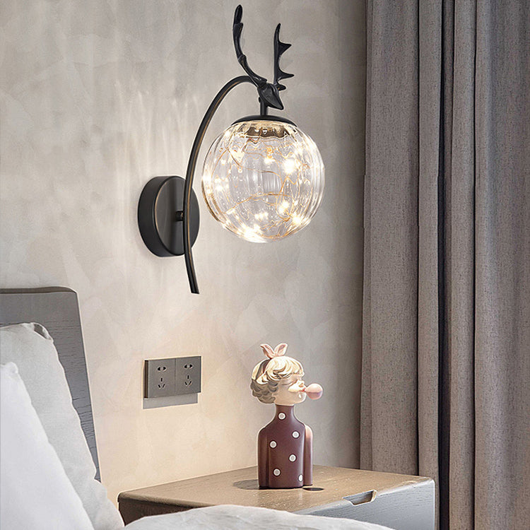 Lampada montata a parete interna da 14 "ad alta semplicità con tonalità di vetro in nero/oro