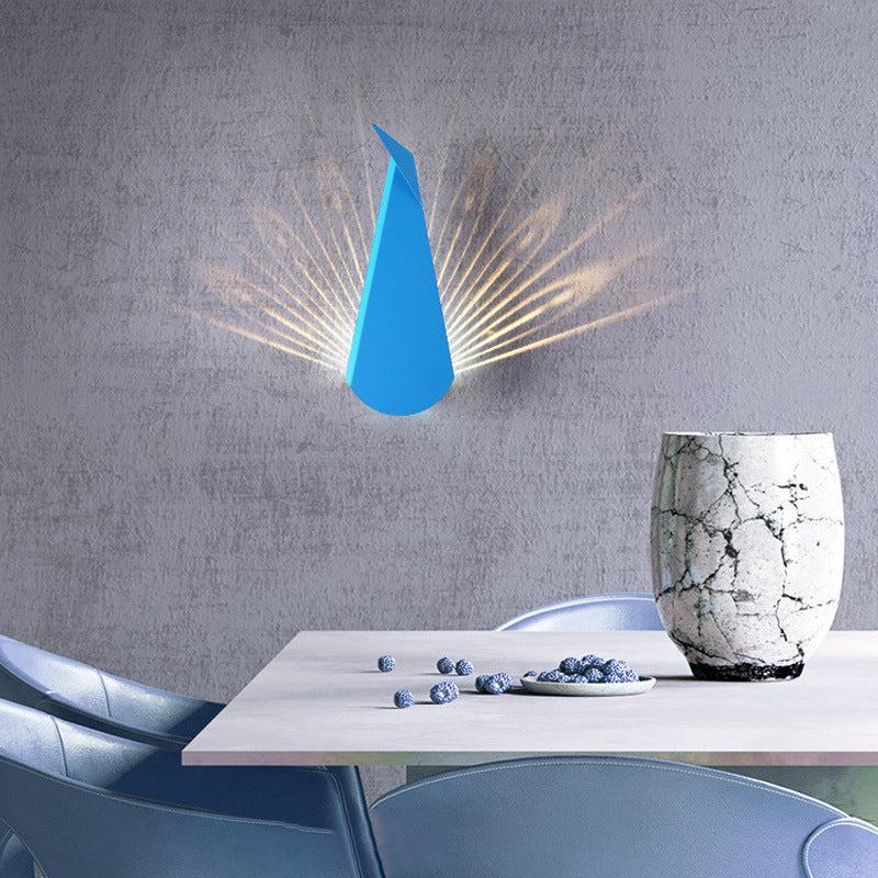 Pfauenwandmontierte Lampe postmoderne Einfachheit Metall Wandleuchte für Wohnzimmer