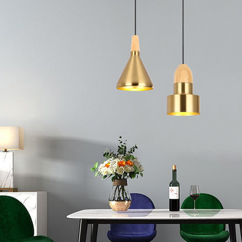 Zeitgenössische Deckenleuchte mit Metallschatten für Wohnzimmer