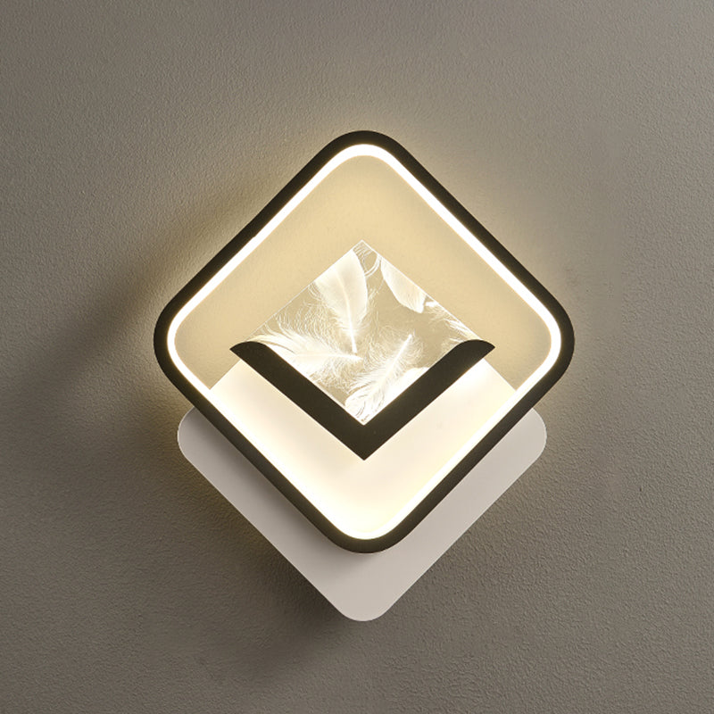 Fun a parete a parete geometrica bianca