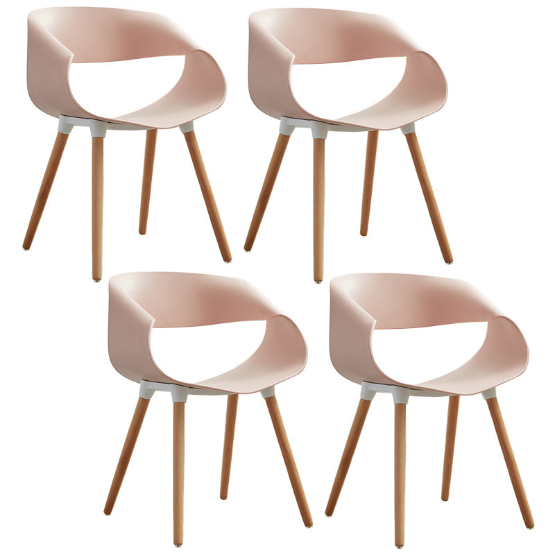 Chaises d'appoint de salle à manger en plastique Chaise d'intérieur et d'extérieur Glam de 18 po de large, chaise d'appoint à dossier ouvert