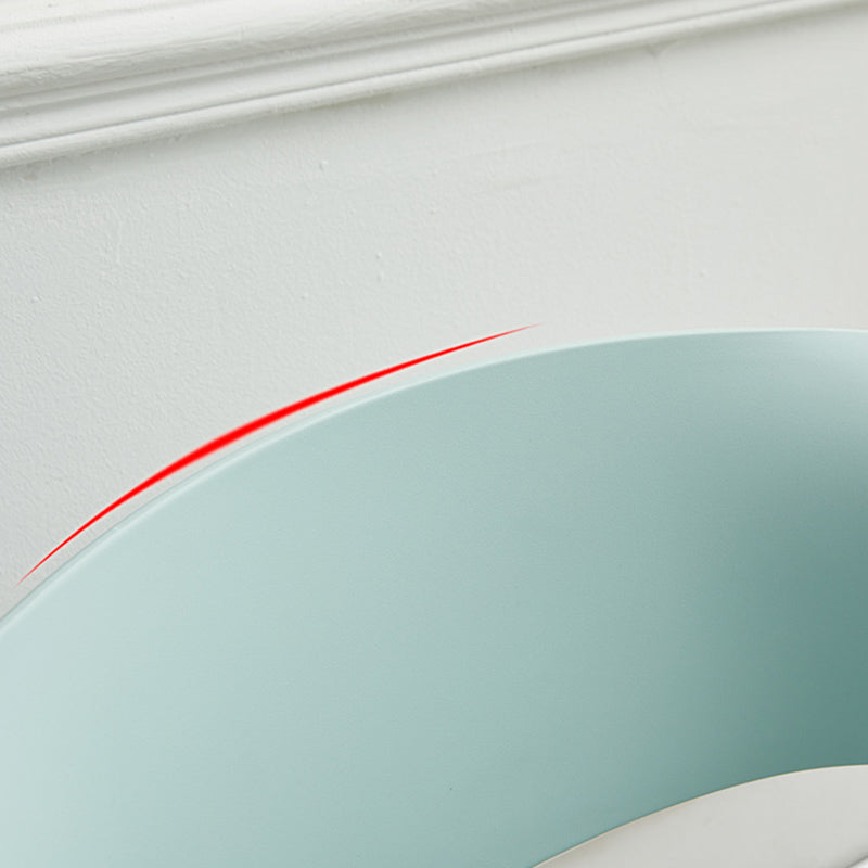 Chaises d'appoint de salle à manger en plastique Chaise d'intérieur et d'extérieur Glam de 18 po de large, chaise d'appoint à dossier ouvert