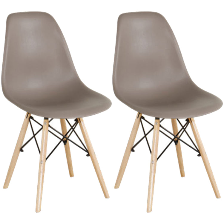 Sedia laterale in plastica in stile glam Finitura opaca sedia da pranzo con retro solido per uso domestico