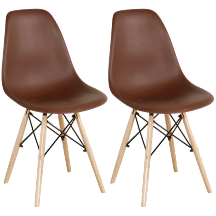 Sedia laterale in plastica in stile glam Finitura opaca sedia da pranzo con retro solido per uso domestico