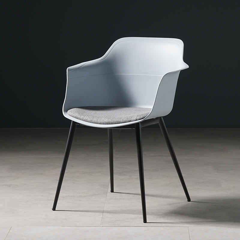 Chaise de bras de salle à manger scandinave