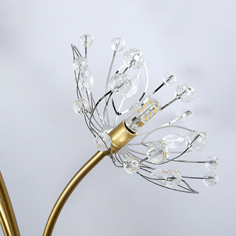 Lampada da parete a parete in metallo moderno nordico a 3 luci per la camera da letto