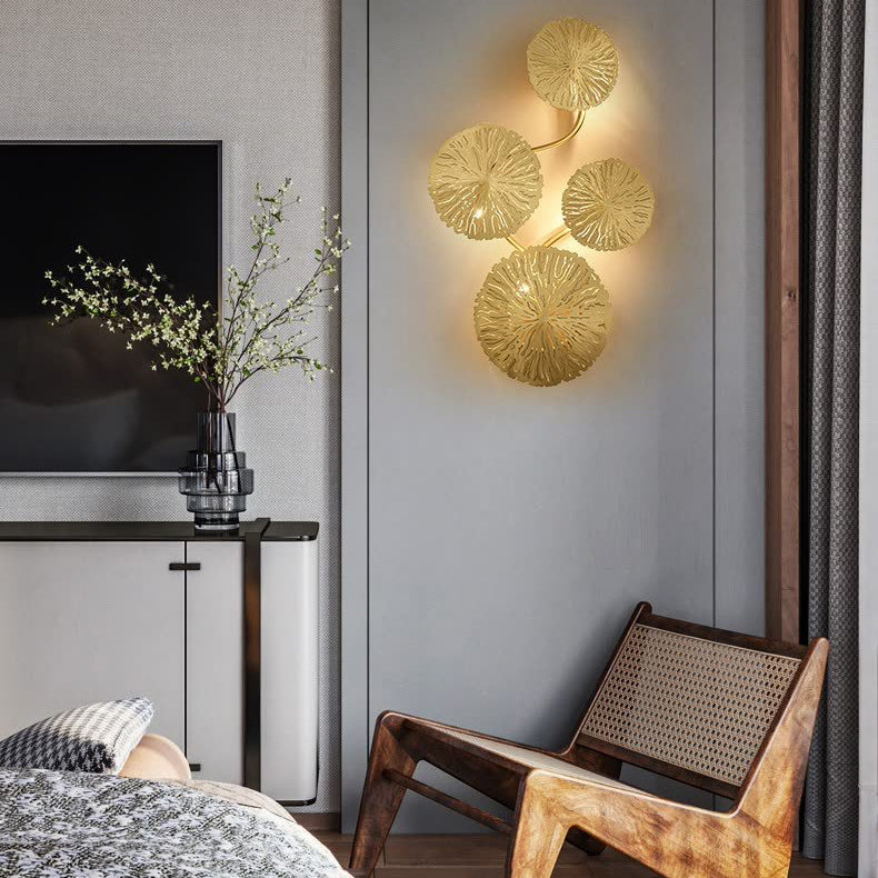Metal Gold Wall Lamp in Modern Creative Style Stainless-Steel Lotus Shape Wall Sconce for Bedroom