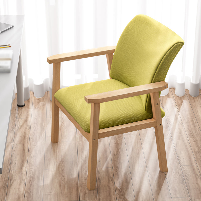 Chaise de salle à manger en bois avec fauteuil à dossier massif en bois d'hévéa scandinave avec pieds naturels