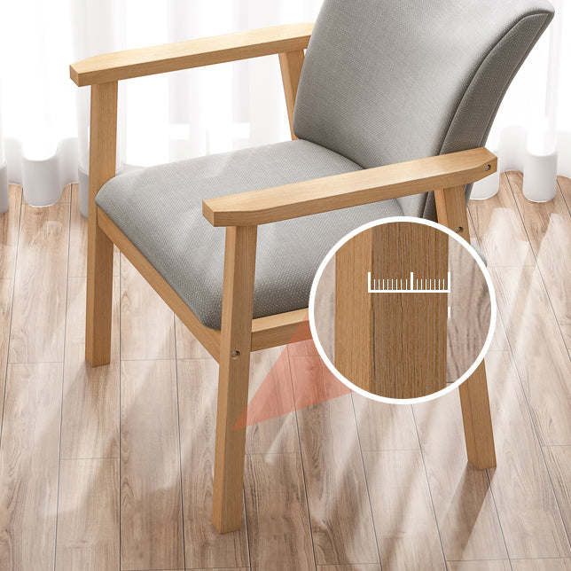 Chaise de salle à manger en bois avec fauteuil à dossier massif en bois d'hévéa scandinave avec pieds naturels