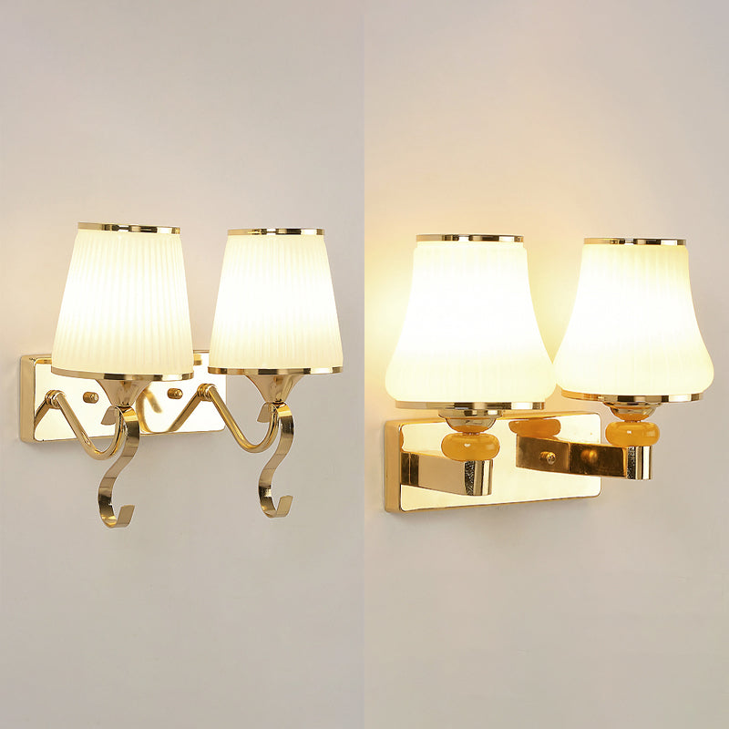 Iluminación de pared de sombra única luz de metal de estilo moderno para dormitorio de sala de estar