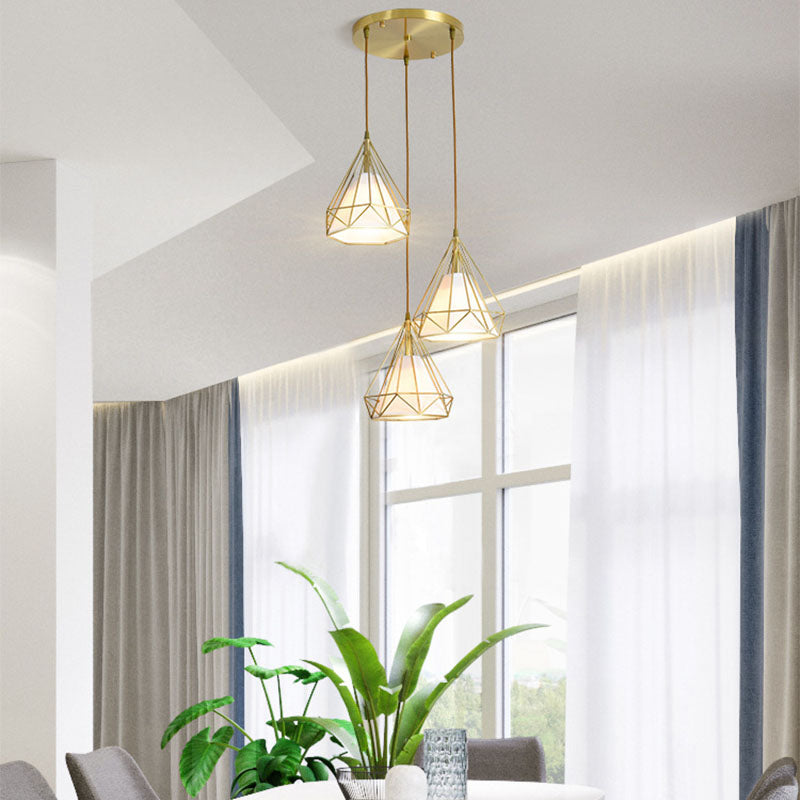 Luminaires suspendus à 3 légers avec nuance de cage, nordique de style cluster de style simple Lumière pour intérieur