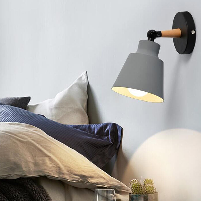 Stile moderno a forma di lampada a parete a forma di svasatura metallo 1 lampada da parete leggera