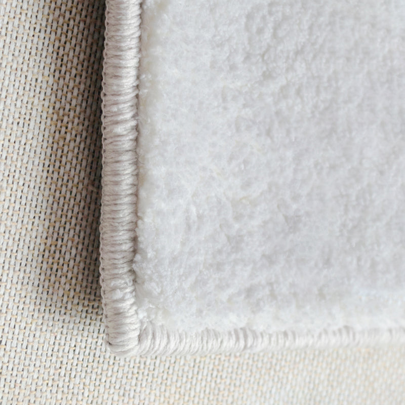 Tapis gris pure de couleur polyester tapis de gueule de soins de soins faciles pour la décoration intérieure