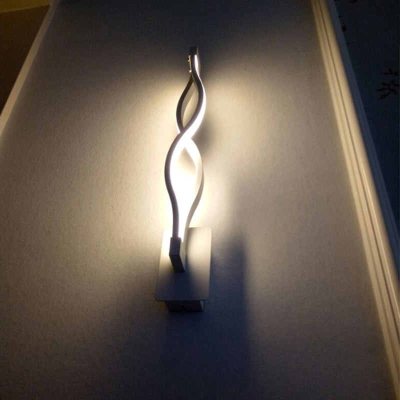 Acrylic Linear LED Wall Sconce in Modern Simplicity Aluminium 2-Light Wall Lamp for Interior Spaces