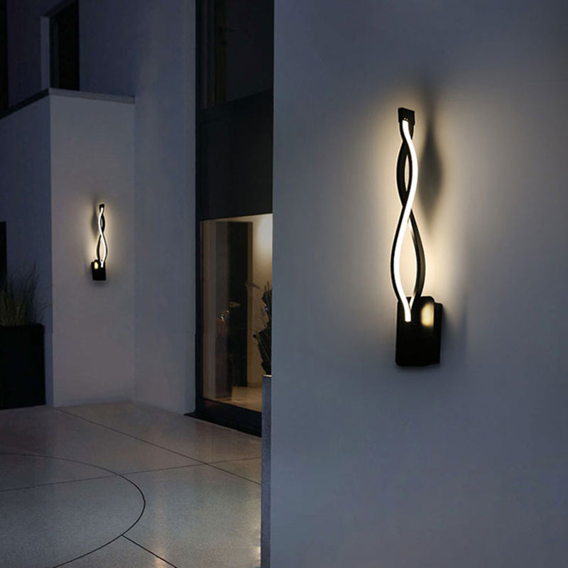 Acrylic Linear LED Wall Sconce in Modern Simplicity Aluminium 2-Light Wall Lamp for Interior Spaces