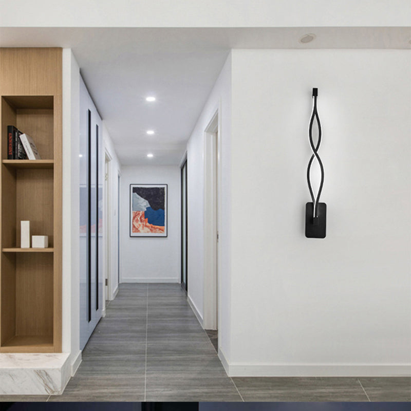 Acrylic Linear LED Wall Sconce in Modern Simplicity Aluminium 2-Light Wall Lamp for Interior Spaces