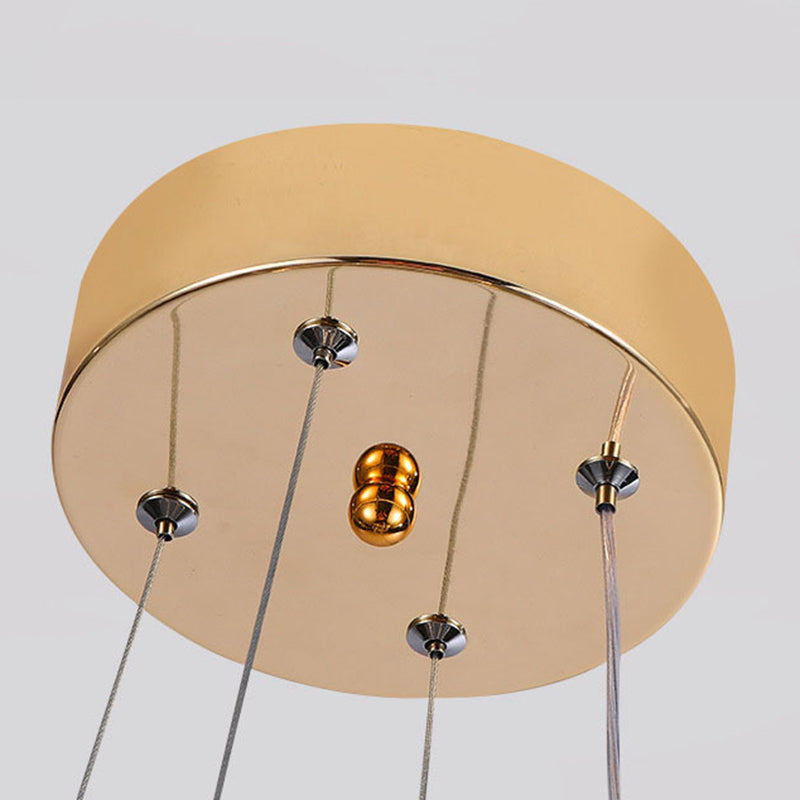 Acrylgold -LED -Anhänger Licht im modernen präzisen Stil Eisen linearer Kronleuchter für Innenräume