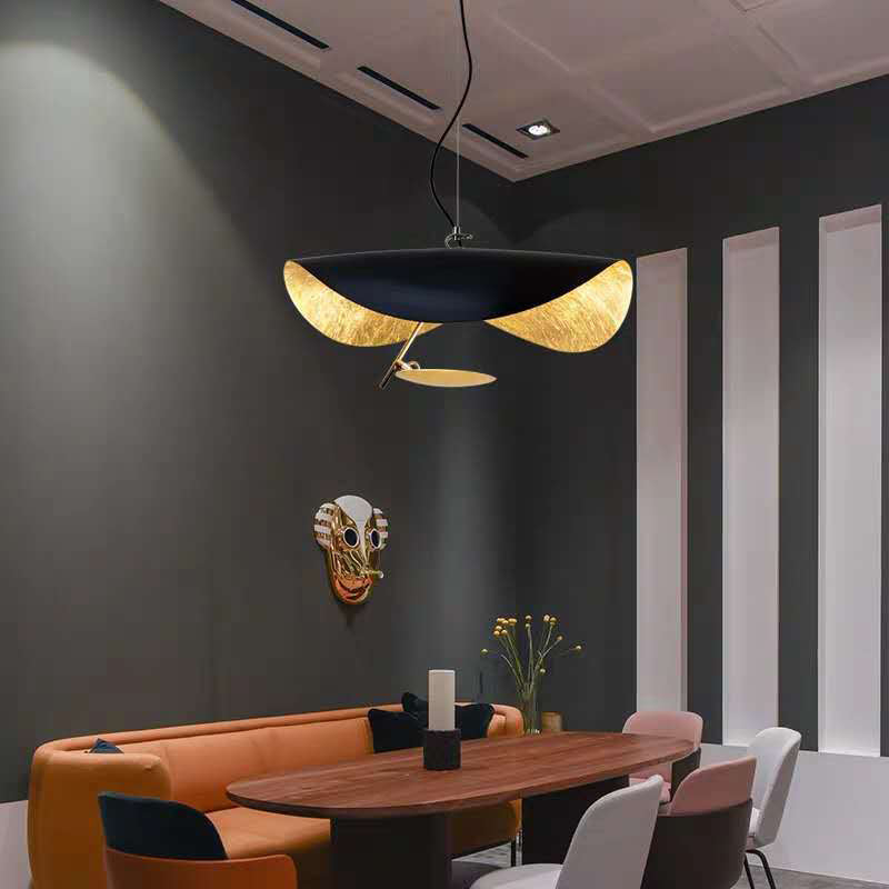 Black and Gold LED Hanging Lamp in Modern Creative Style Wrought Iron Pendant Light for Living Room