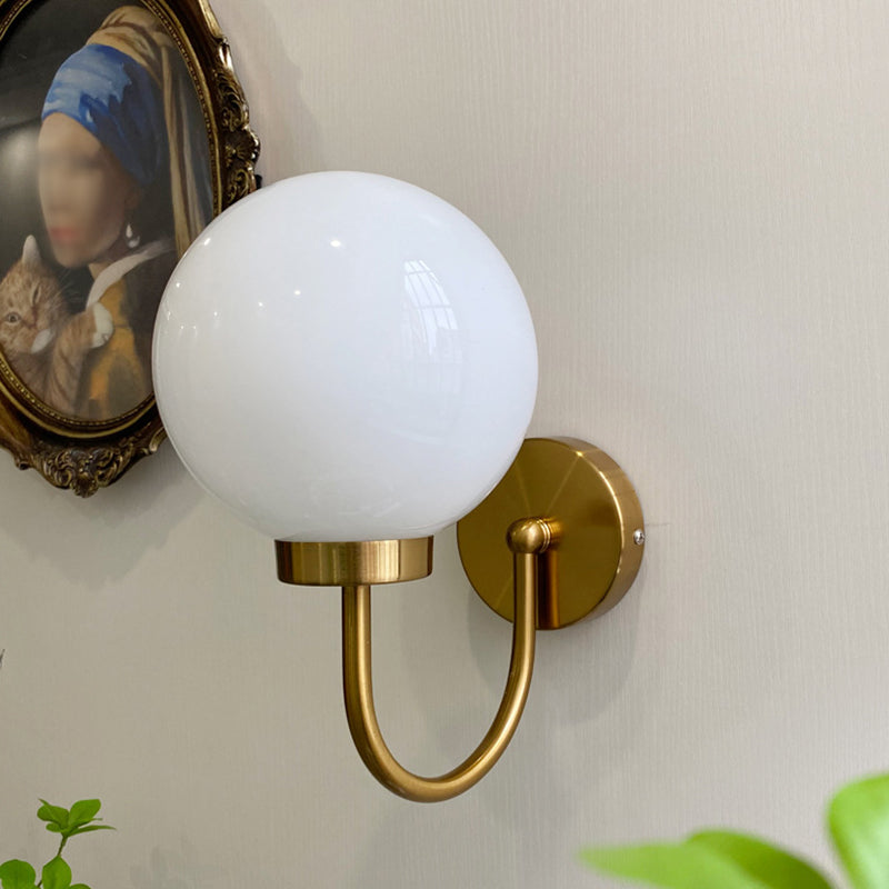 Luce murale di vetro globo in moderna lampada da parete in ferro battuto in stile creativo per spazi interni