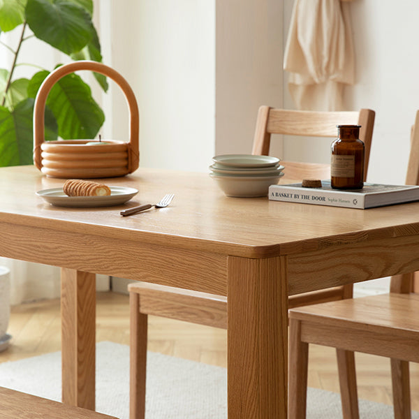 Table à manger en bois massif en chêne rectangle avec 4 jambes pour restaurant