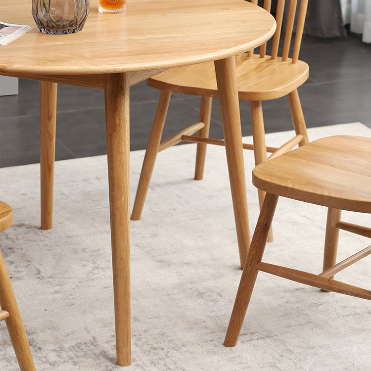 Modern Style Solid Wood Dining Table Round Table with 4 Legs for Coffee Shop