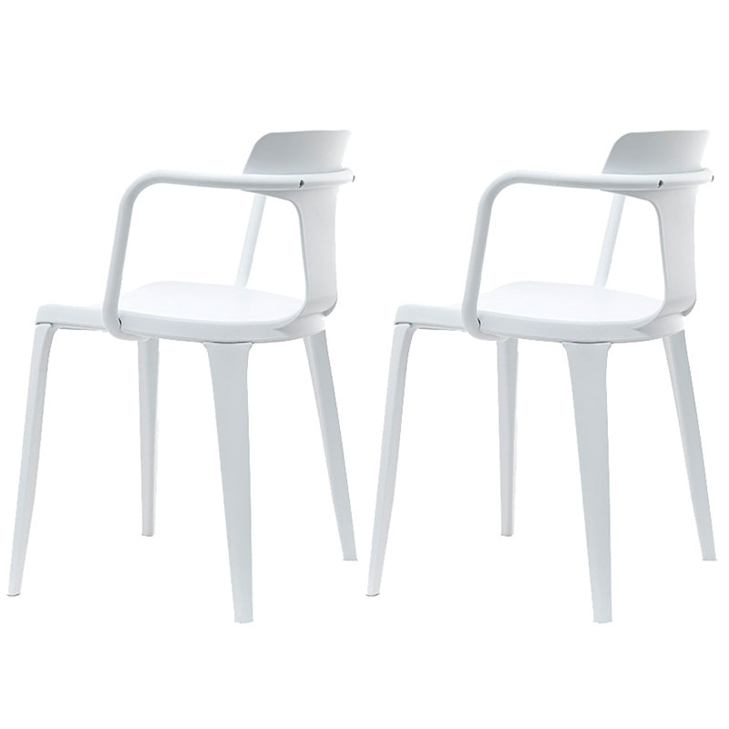 Chaise de bras à la maison contemporaine dos en plastique en plastique empilable chaise de salle à manger empilable