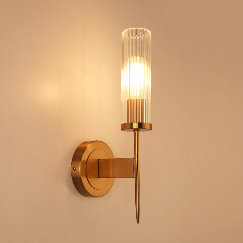 Lampe murale simple en verre en or dans la lumière murale cylindrique en fer moderne pour les espaces intérieurs