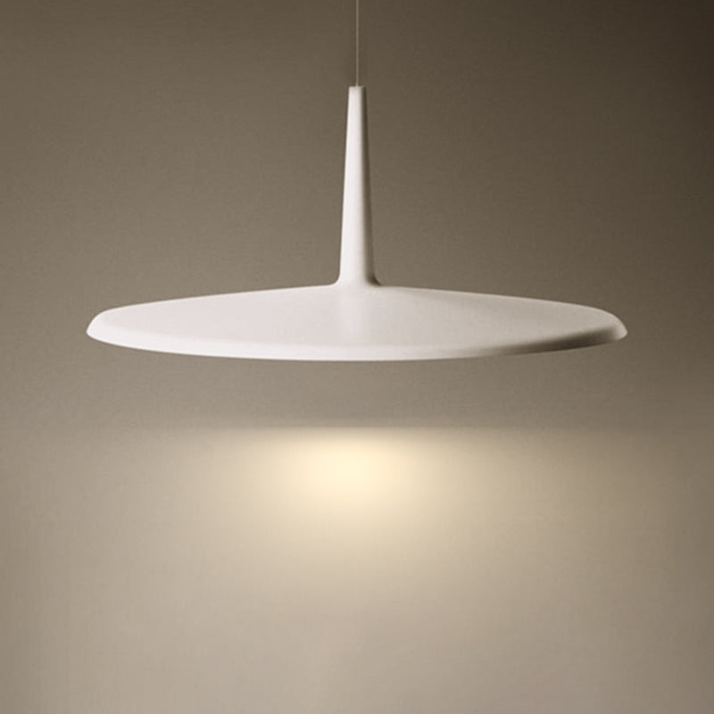 Minimalistischer Metallheizanhänger leichter, flacher Schatten 1-Licht-LED-Anhängerbeleuchtung für Esstisch