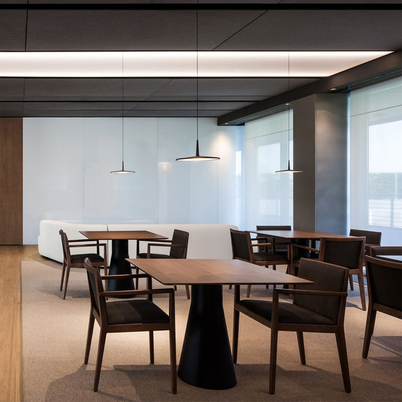 Minimalistischer Metallheizanhänger leichter, flacher Schatten 1-Licht-LED-Anhängerbeleuchtung für Esstisch