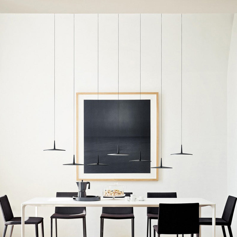 Minimalistischer Metallheizanhänger leichter, flacher Schatten 1-Licht-LED-Anhängerbeleuchtung für Esstisch