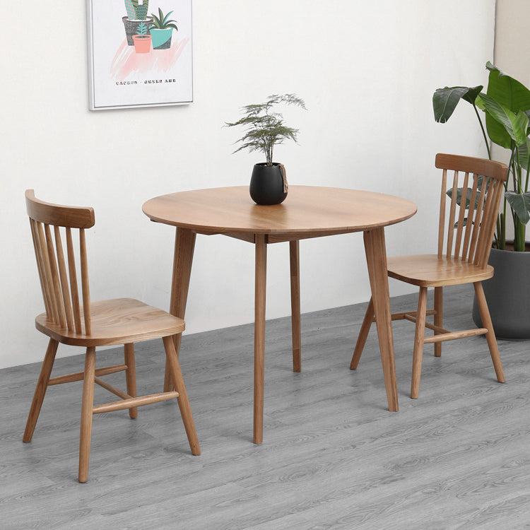 Contemporary Round Dining Table Oak Solid Wood Table with 4 Legs for Dining Room