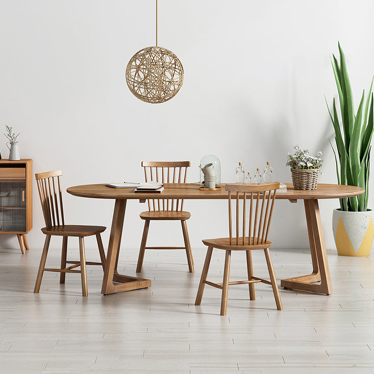 Mesa de comedor moderna de forma oval
