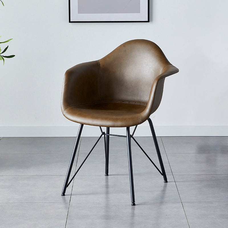 Chaise de salle à manger en cuir des fauteuils à manger à dos solide avec des jambes en métal noir