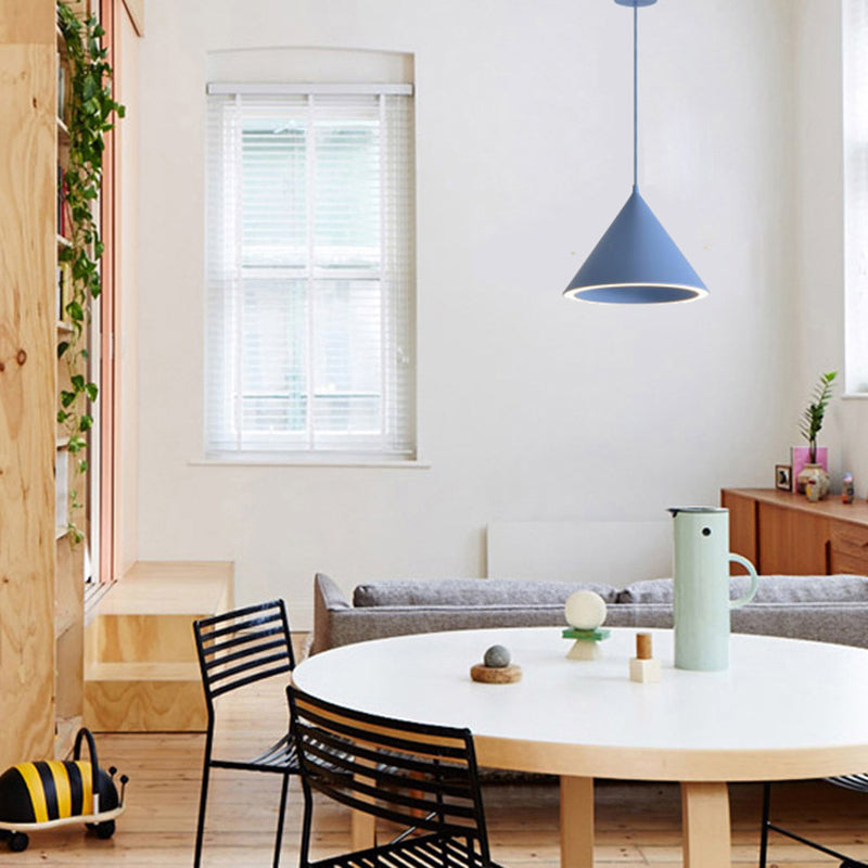 Pendante à cône Lights moderne lampe suspendue en métal 3 pendentif léger en plusieurs couleurs