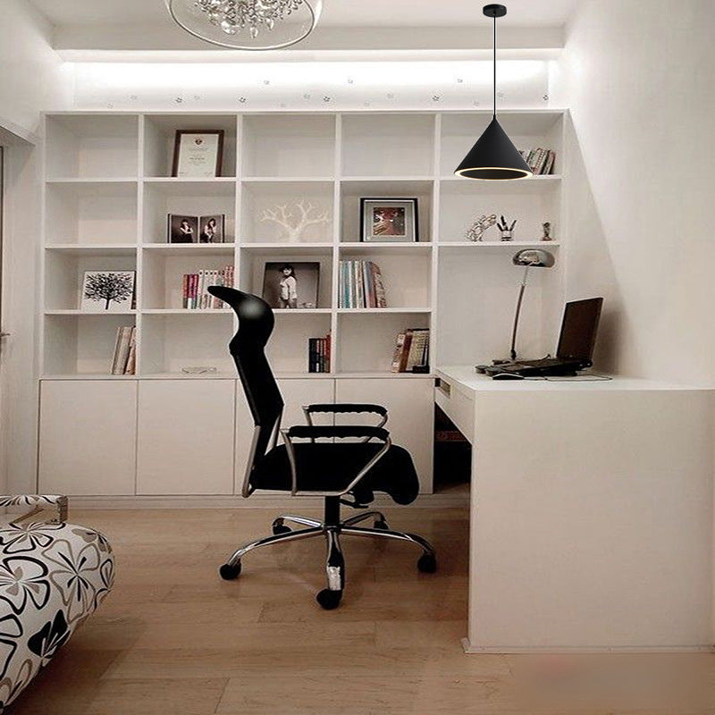 Pendante à cône Lights moderne lampe suspendue en métal 3 pendentif léger en plusieurs couleurs