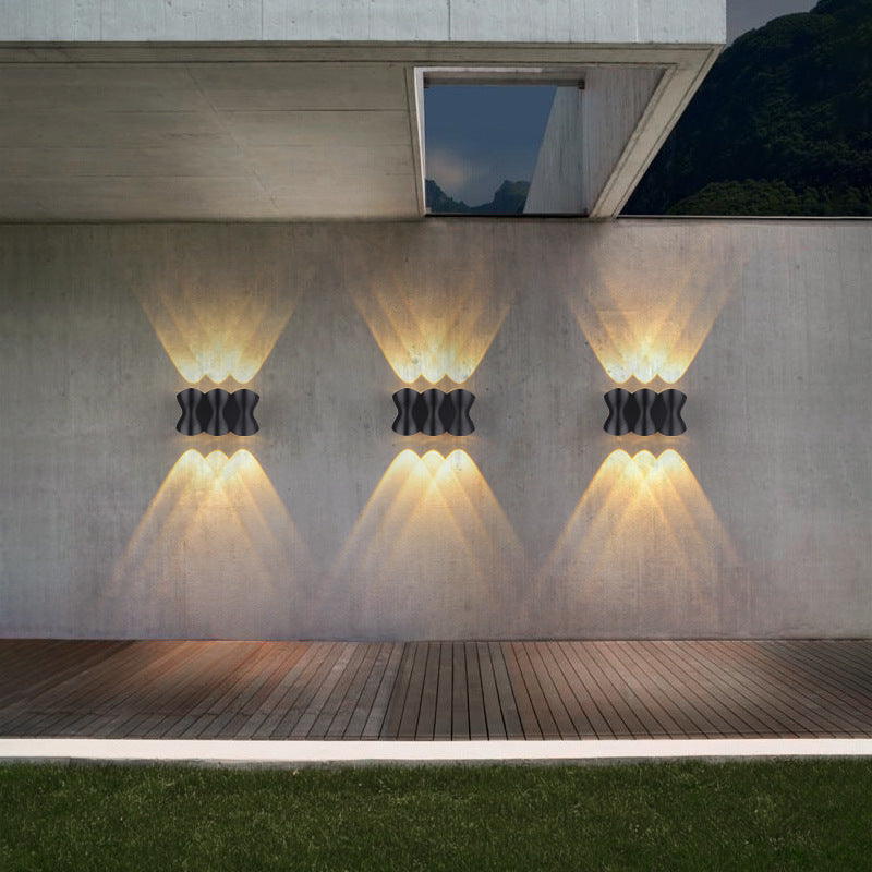 Zwarte geometrische LED -wandlamp in moderne beknopte aluminium outdoor waterdichte wandwandeling