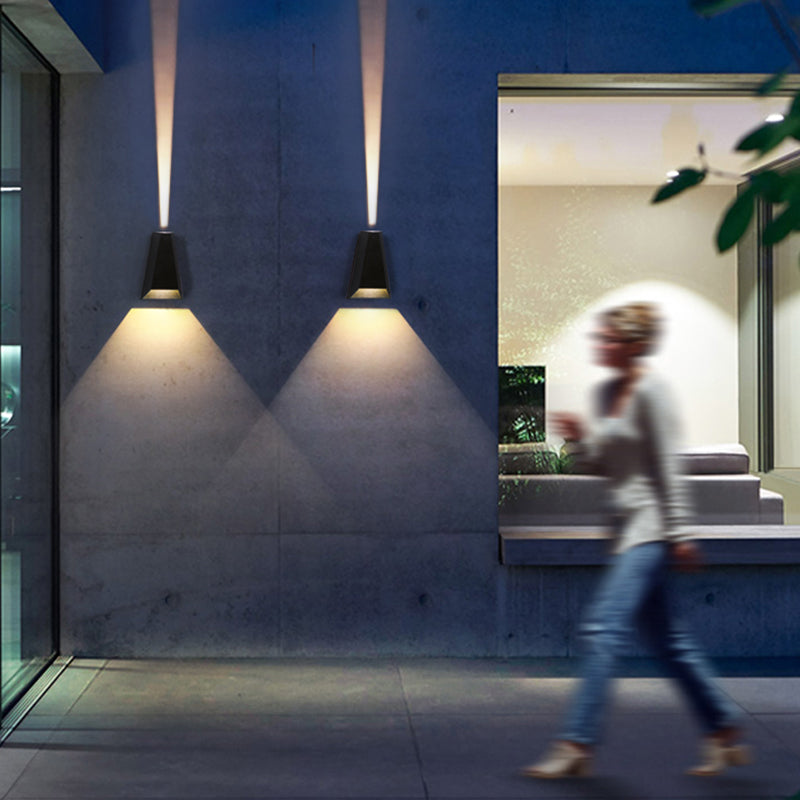 Lampada a monte a parete a 2 luci moderne in alluminio Sfonce da parete per esterni per giardino