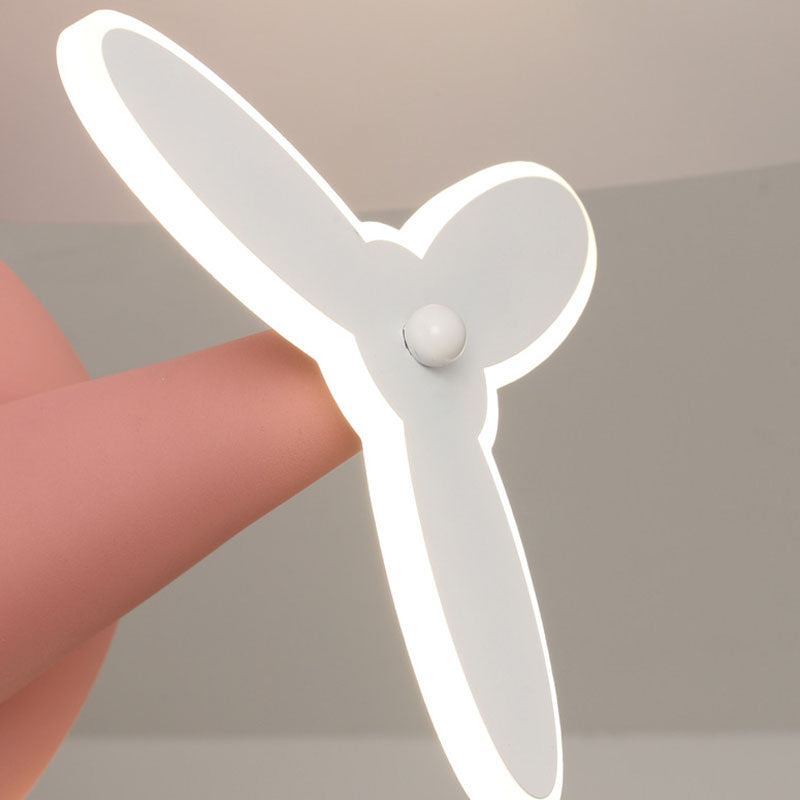 Kinderen artistieke LED -ventilator Licht smeedijzeren vliegtuig hanglampje met acrylschaduw