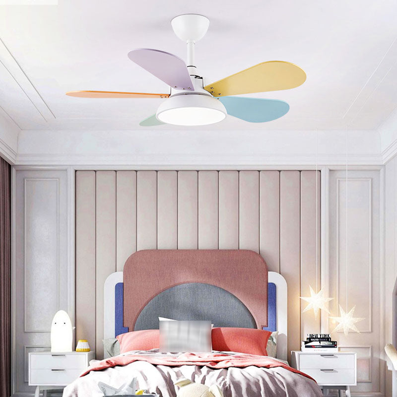 Niños Artísticos LED Light Light Iron Fan Landelier con lámina de madera colorida