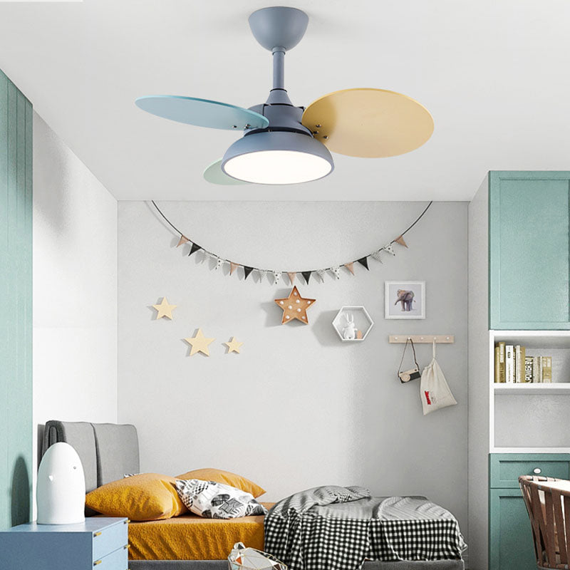 Niños Artísticos LED Light Light Iron Fan Landelier con lámina de madera colorida